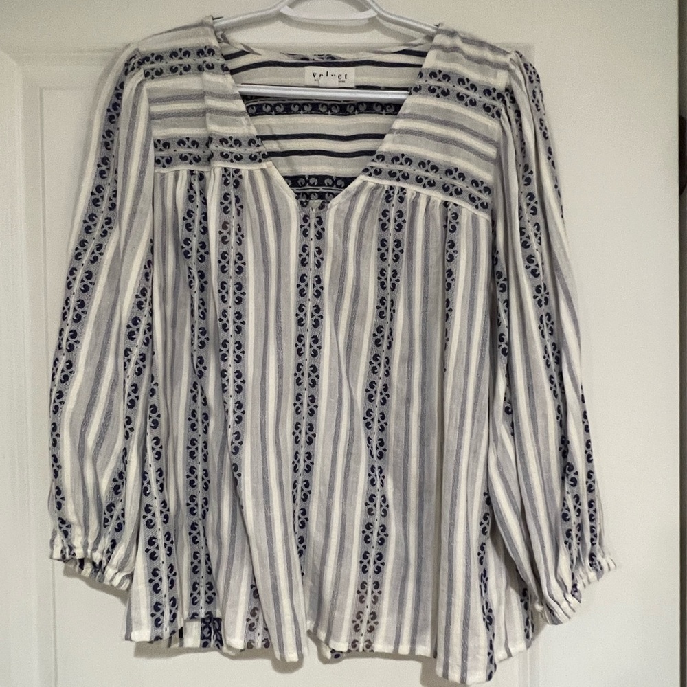 Velvet by Graham & Spencer top